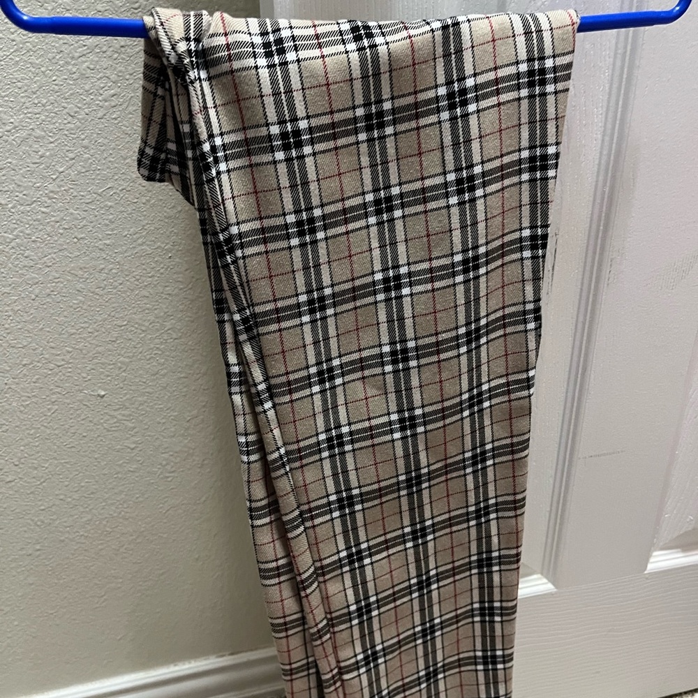 Cute checkered pants from Nasty Gal!